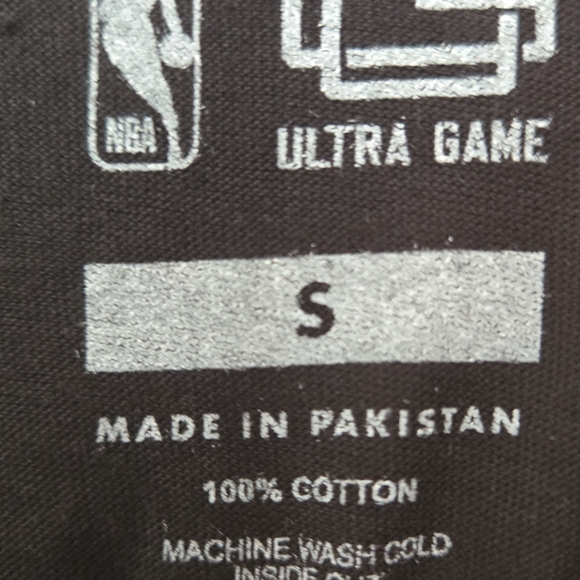 Black Lakers Graphic T-Shirt - Picture 4 of 5